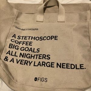 HUGE FIGS TOTE BAG. Off white.